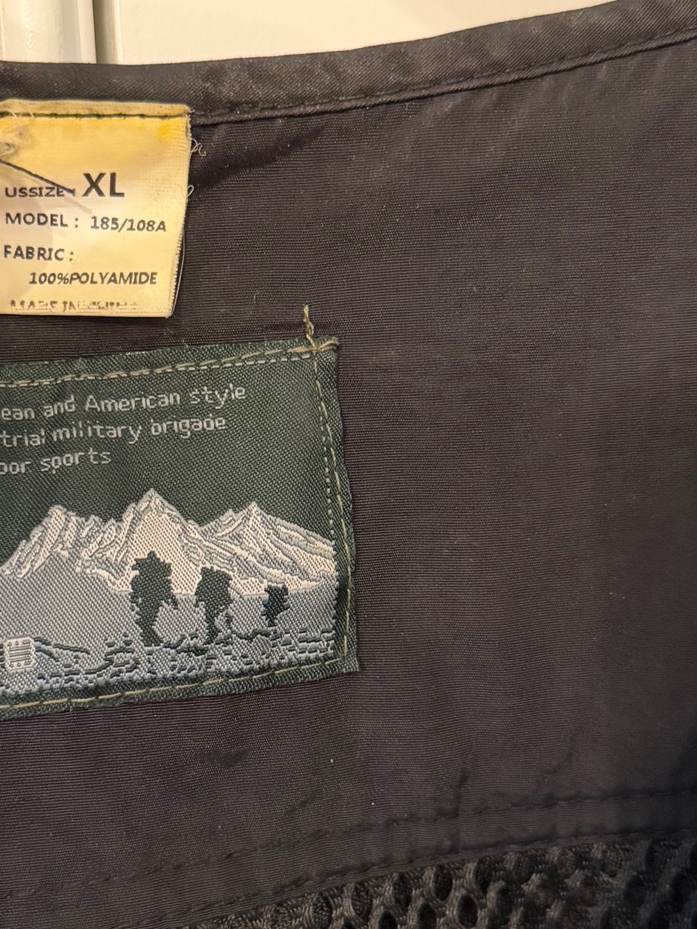 Men’s XL Utility Fishing Vest Black Multi Pocket Hiking Photography Travel Vest - Picture 8 of 9